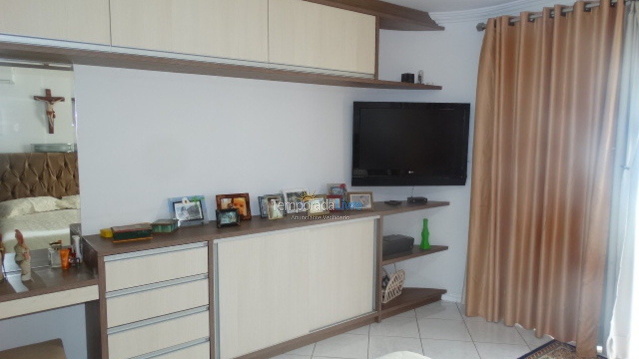 Apartamento para aluguel de temporada em Itapema (Centro)