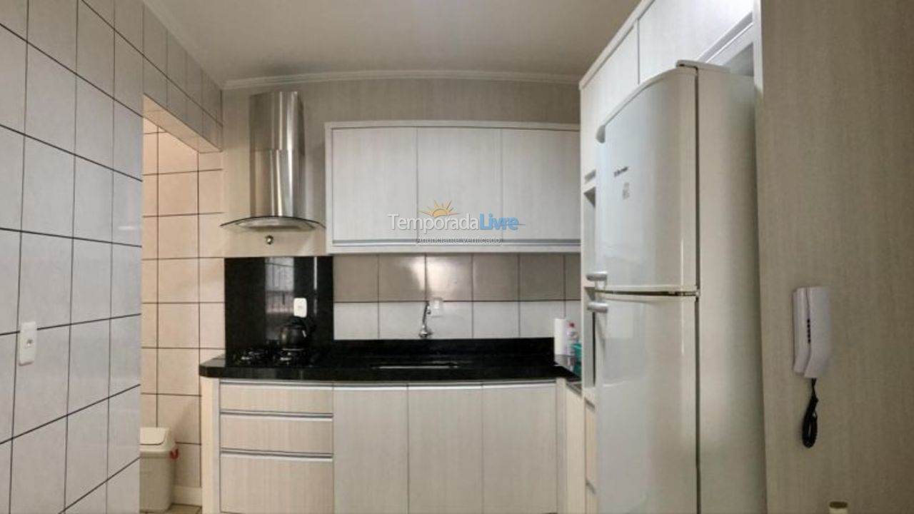 Apartamento para alquiler de vacaciones em Itapema (Meia Praia)