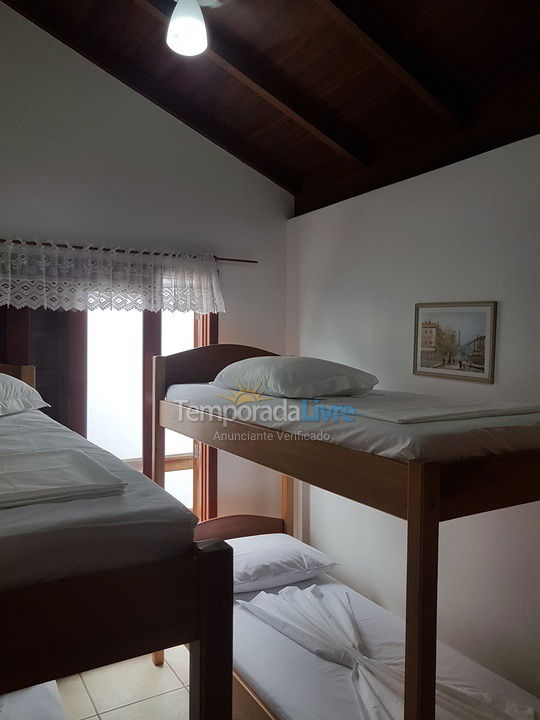 Apartamento para alquiler de vacaciones em Garopaba (Centro)