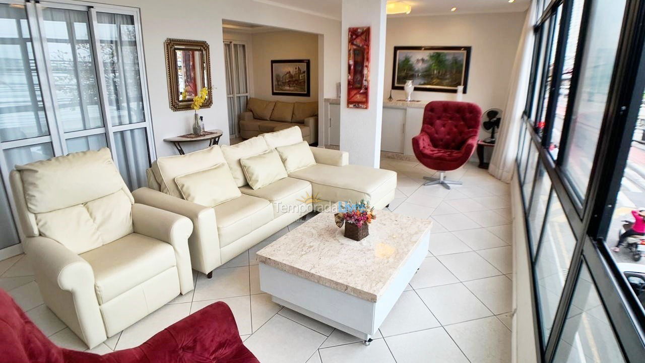 Apartamento para alquiler de vacaciones em Balneário Camboriú (Praia Central)
