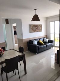 Apartamento completo de frente para o mar