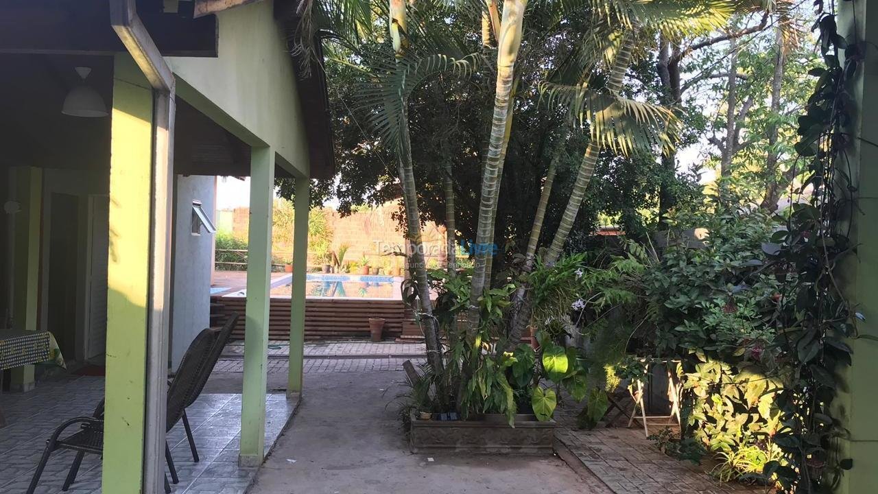 Casa para aluguel de temporada em Bonito (Centro)