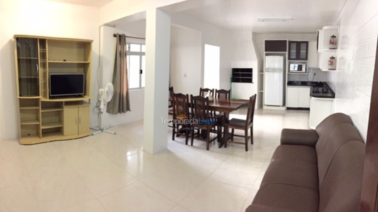 Casa para alquiler de vacaciones em Garopaba (Centro)