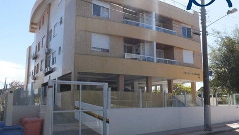 LARGE BALCONY, 3 BEDROOMS, SEA VIEW!