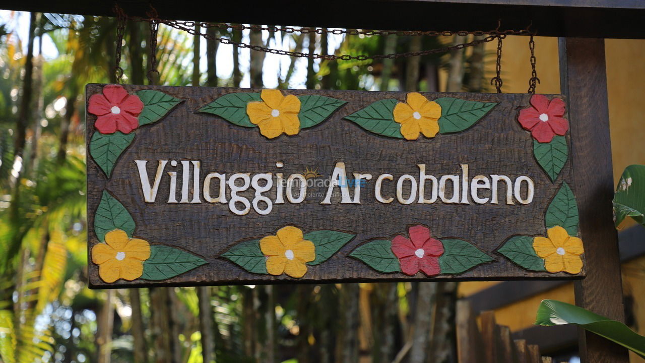 Casa para alquiler de vacaciones em São Sebastião (Praia da Baleia)