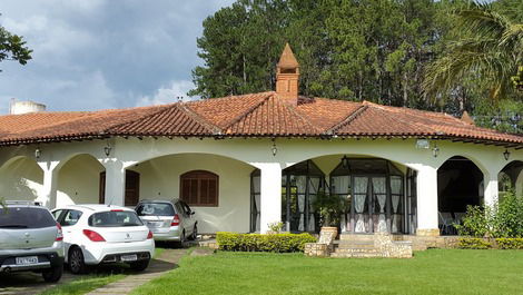 Casa de campo Oásis, 2.500m2.cond.fech.10quartos, 10banheiros,10carros