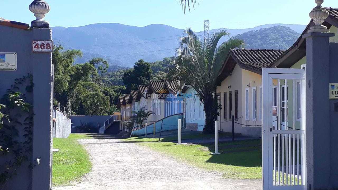 Casa para aluguel de temporada em Ubatuba (Maranduba)