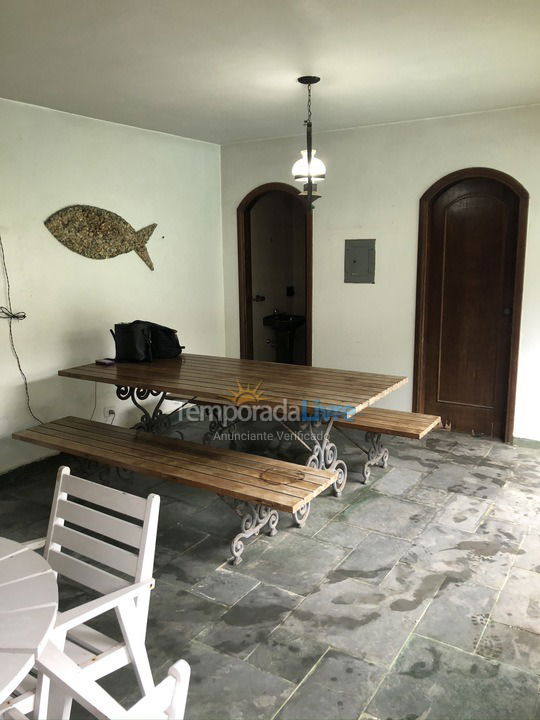 Casa para alquiler de vacaciones em Guarujá (Praia do Pernambuco)