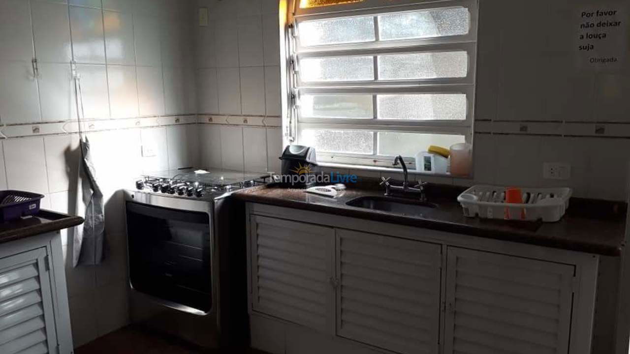 Casa para aluguel de temporada em Guarujá (Enseada)