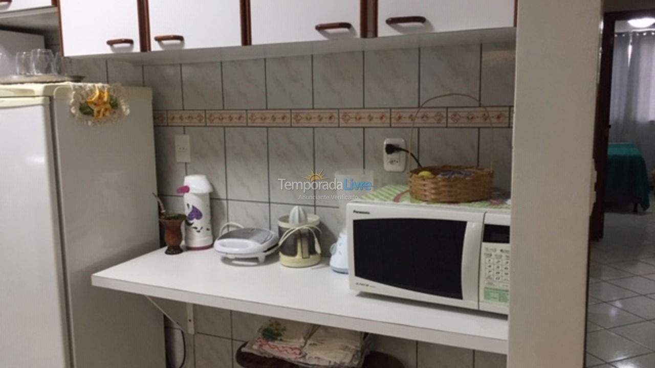 Apartment for vacation rental in Itapema (Meia Praia)