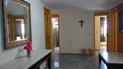 03 quarters, internet, garage, up to 10 people, 100 meters from Beira Mar