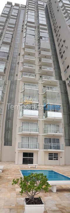 Apartamento para aluguel de temporada em Balneário Camboriú (Praia Central)