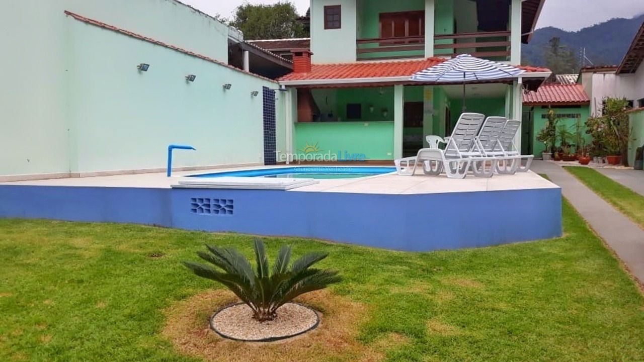 Casa para alquiler de vacaciones em Ubatuba (Maranduba)