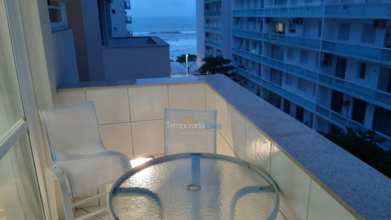 Apartment for vacation rental in Guarujá (Pitangueiras)