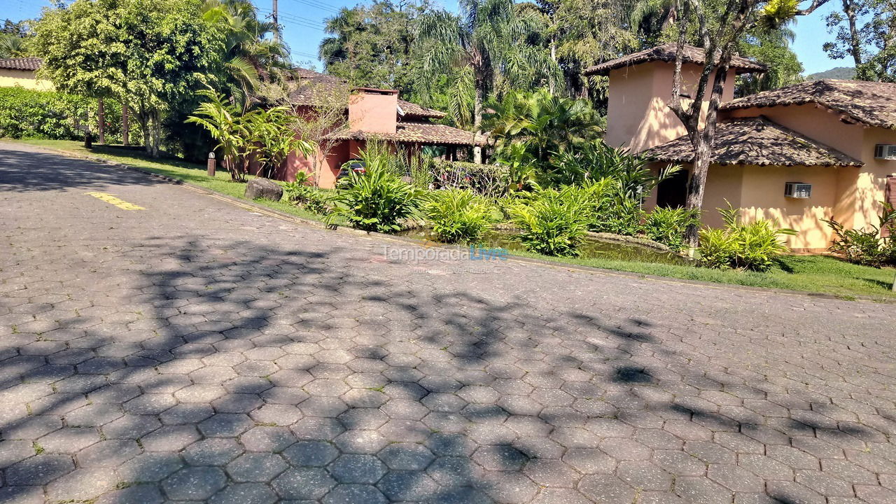 Casa para aluguel de temporada em São Sebastião (Camburi)