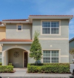 Beautiful Home in Kissimmee - Close to Supermarkets and Parks