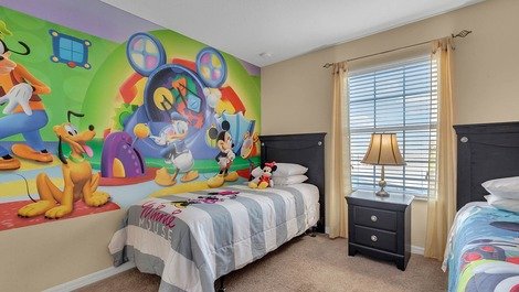 Ideal Home for Your Disney Vacation