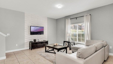 Beautiful Home in Resort Style Condo - Kissimmee