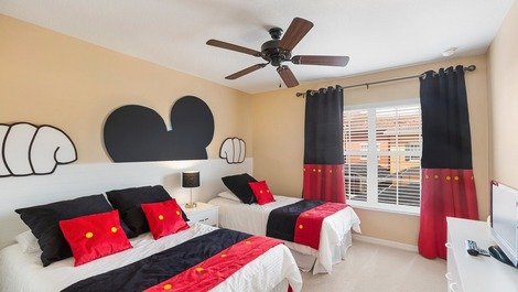 Comfortable Home for Disney Holidays