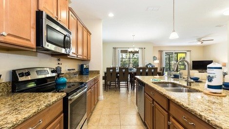 Beautiful House in Gated Community Close to Disney