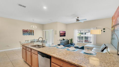 High Standard Condo Home Near Orlando Parks