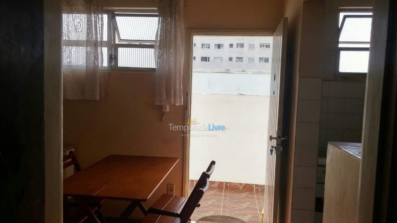 Apartamento para aluguel de temporada em Peruíbe (Centro)