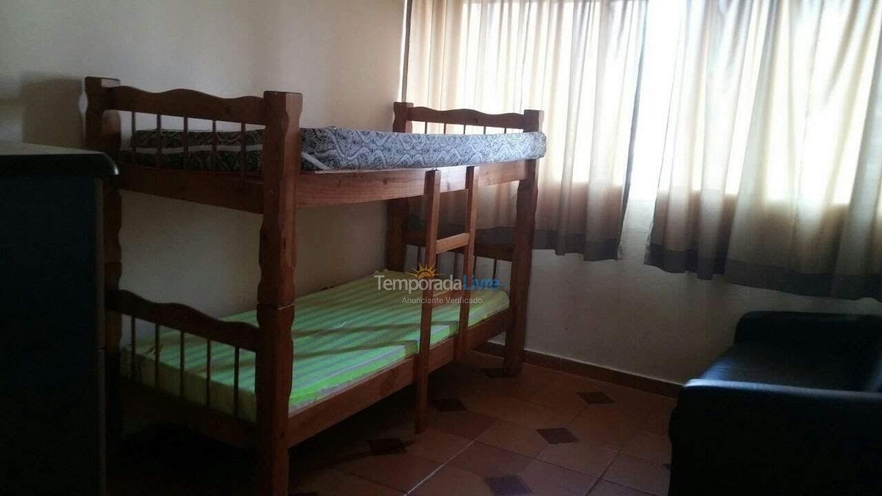 Apartamento para aluguel de temporada em Peruíbe (Centro)