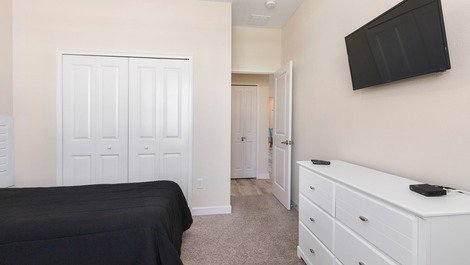 House For 12 Guests Close to Disney and Outlets