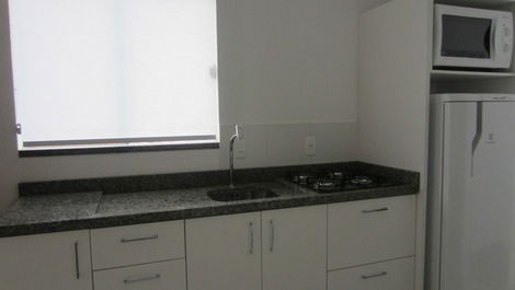 Apartamento no bairro Mariscal à 300 metros da praia do Canto Grande.