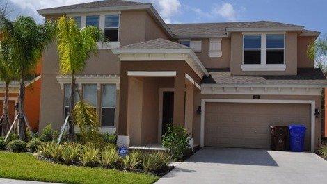 Beautiful House in Gated Community Close to Disney