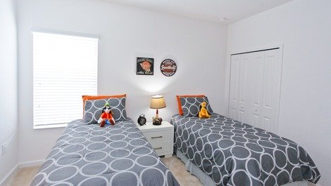 Comfortable House For Up To 14 Guests In Kissimmee