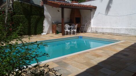 Casa para alugar em Guarujá - Enseada