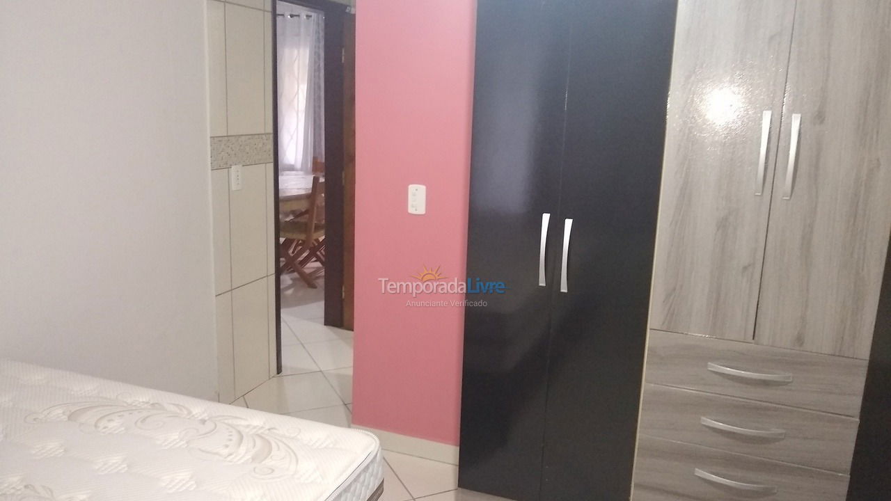 Casa para aluguel de temporada em São Francisco do Sul (Enseada)