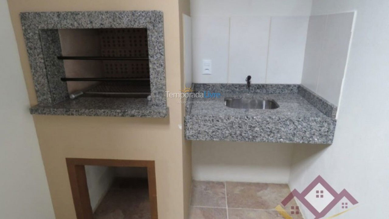 Casa para aluguel de temporada em Bombinhas (Praia de Zimbros)