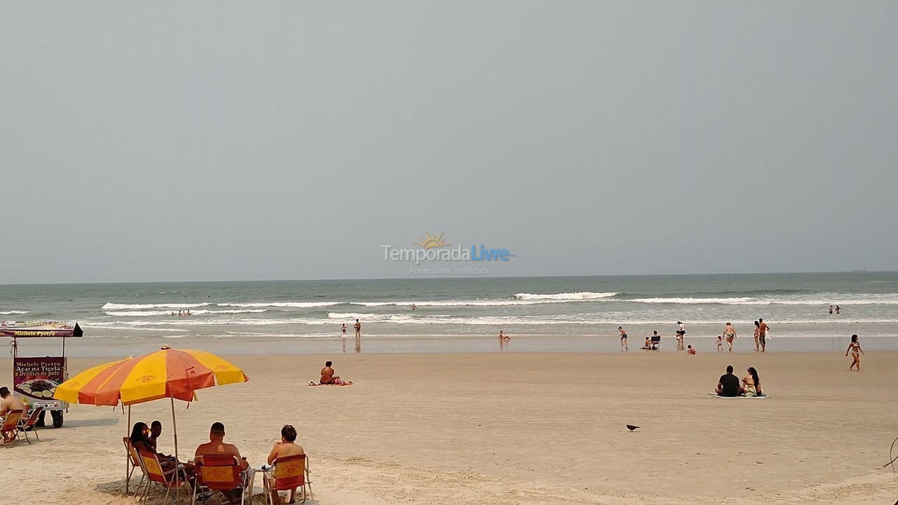 Apartment for vacation rental in Guarujá (Pitangueiras)