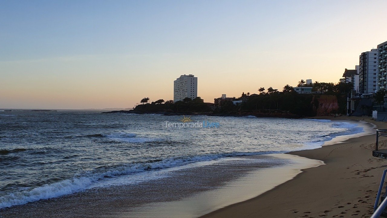 Apartamento para aluguel de temporada em Guarapari (Praia da Areia Preta)