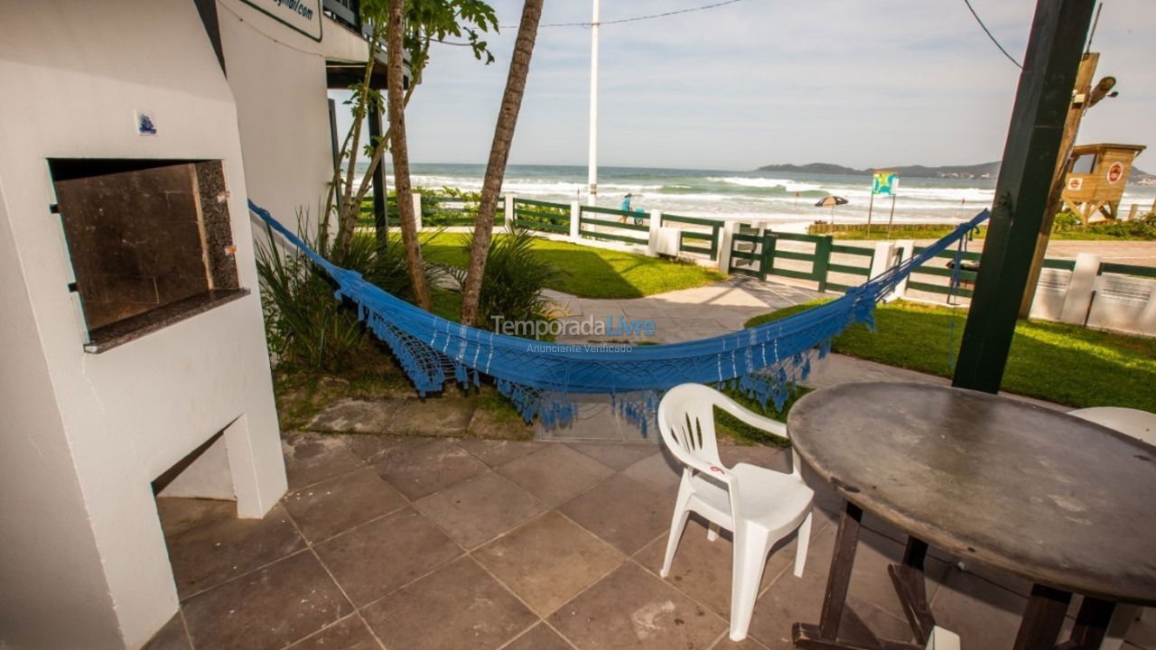Casa para aluguel de temporada em Bombinhas (Praia de Bombas)
