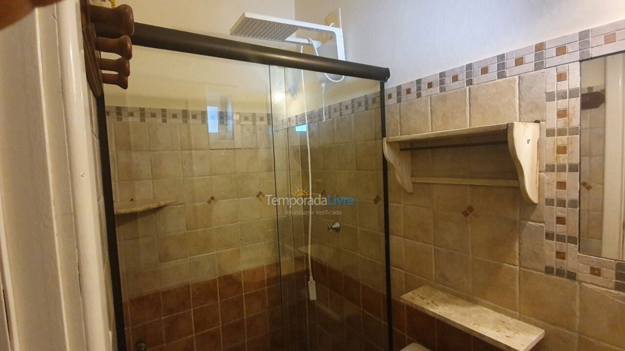 Casa para aluguel de temporada em Bombinhas (Praia de Bombas)