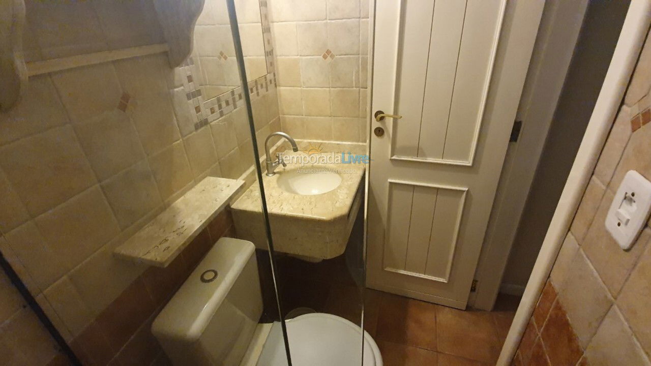 Casa para aluguel de temporada em Bombinhas (Praia de Bombas)