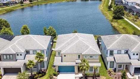 Casa em Excelente Condomínio Próximo aos Parques de Orlando