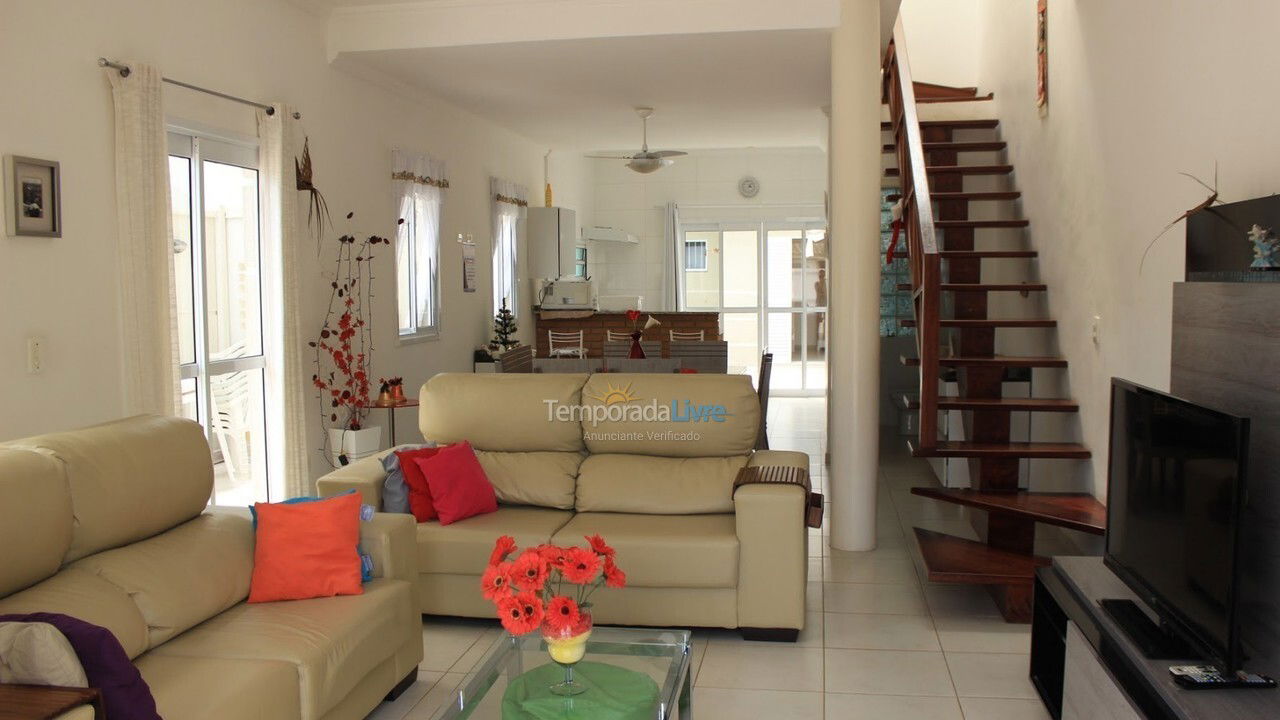 House for vacation rental in Ubatuba (Praia do Lázaro)
