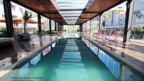 Apartamento de 3 habitaciones en el MEJOR condominio FRENTE AL MAR en Florianópolis
