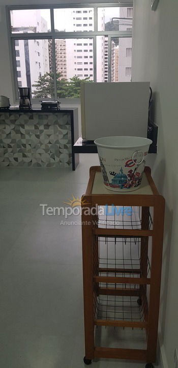 Apartamento para aluguel de temporada em Guarujá (Pitangueiras)