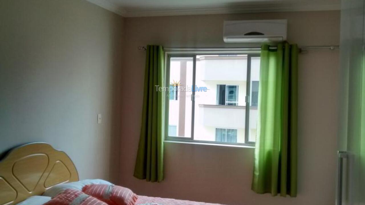 Apartamento para alquiler de vacaciones em Itapema (Meia Praia)