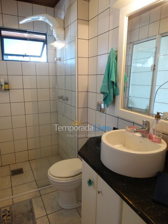 Apartment for vacation rental in Itapema (Centro)