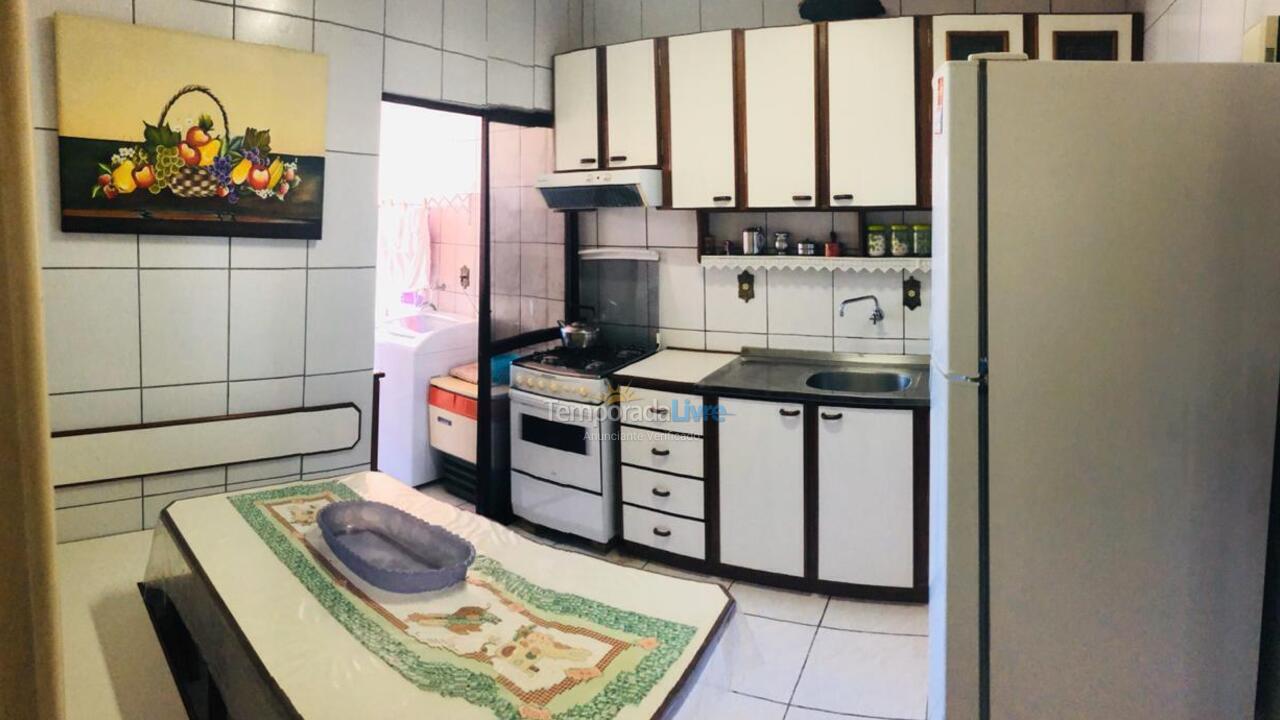 Apartamento para alquiler de vacaciones em Itapema (Meia Praia)