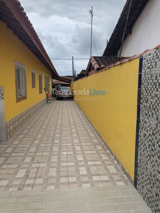 Casa para aluguel de temporada em Mongaguá (Vila Seabra)