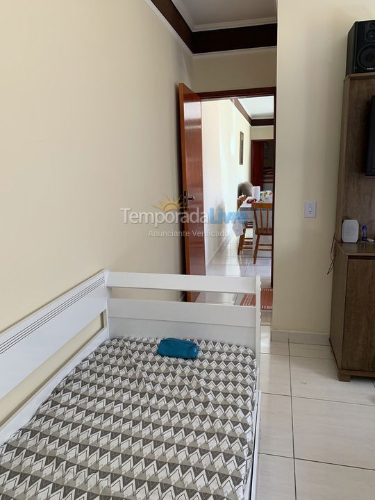 Casa para aluguel de temporada em Mongaguá (Vila Seabra)