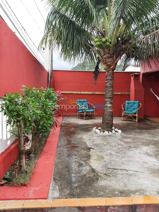 House for vacation rental in Caraguatatuba (Praia da Cocanha)