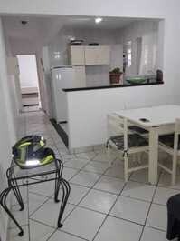 Apartamento pé na Praia do Tombo-SP